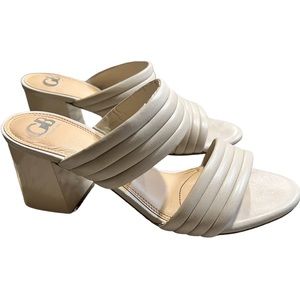 Gianni Bini bone leather quilted sandals